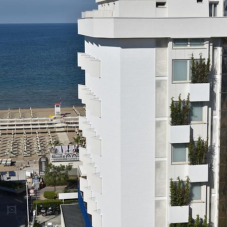 Hotel Daniel'S Fronte Mare Riccione Exterior photo