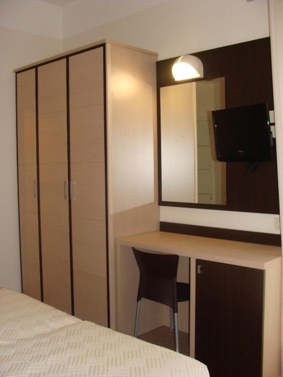 Hotel Daniel'S Fronte Mare Riccione Room photo
