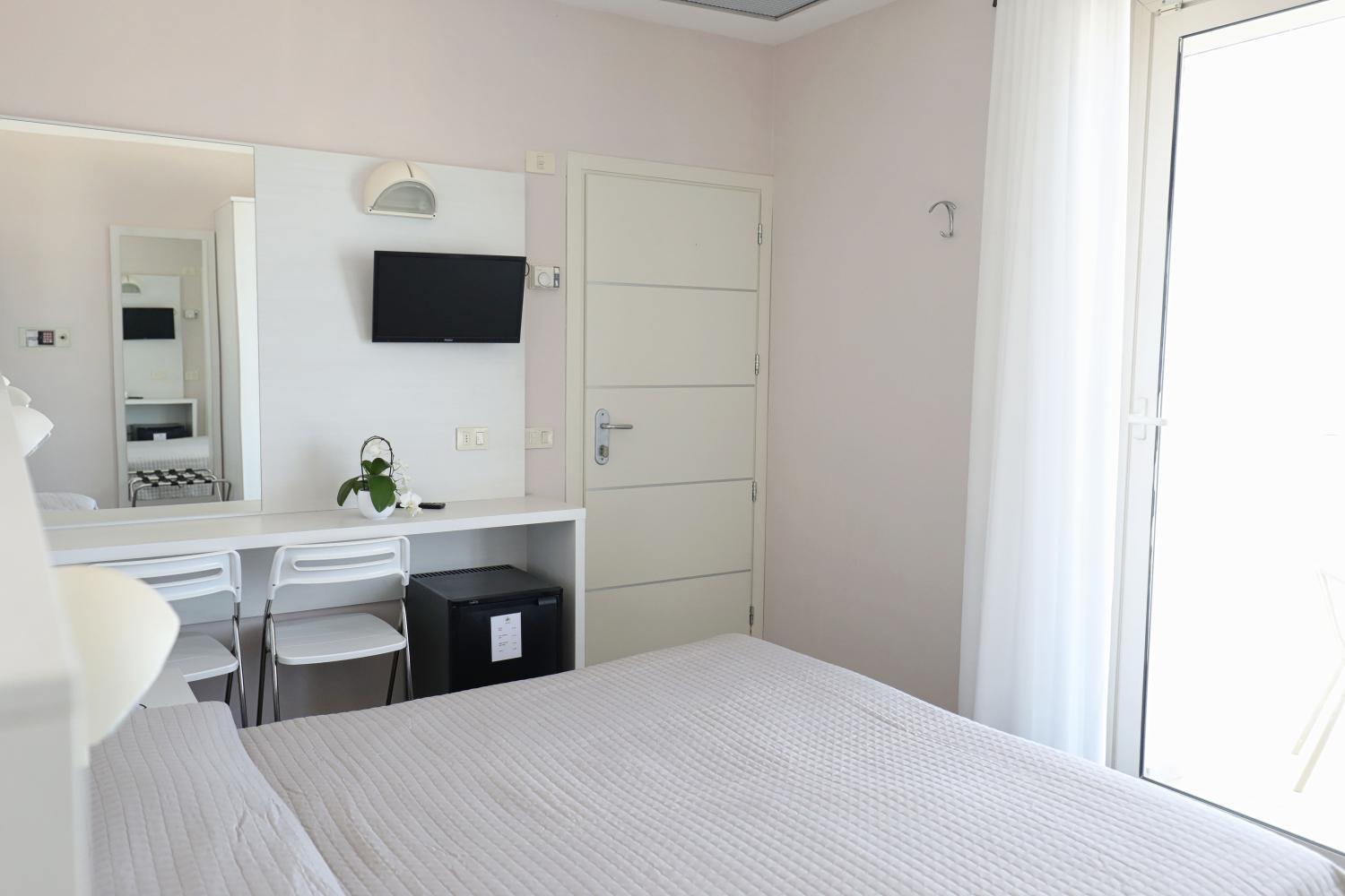 Hotel Daniel'S Fronte Mare Riccione Exterior photo