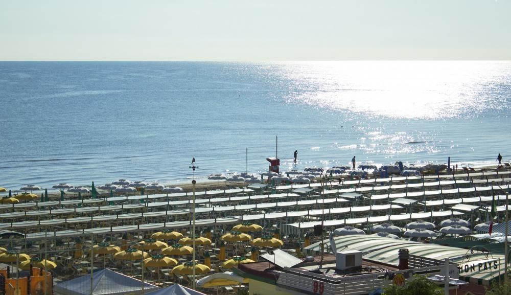 Hotel Daniel'S Fronte Mare Riccione Exterior photo