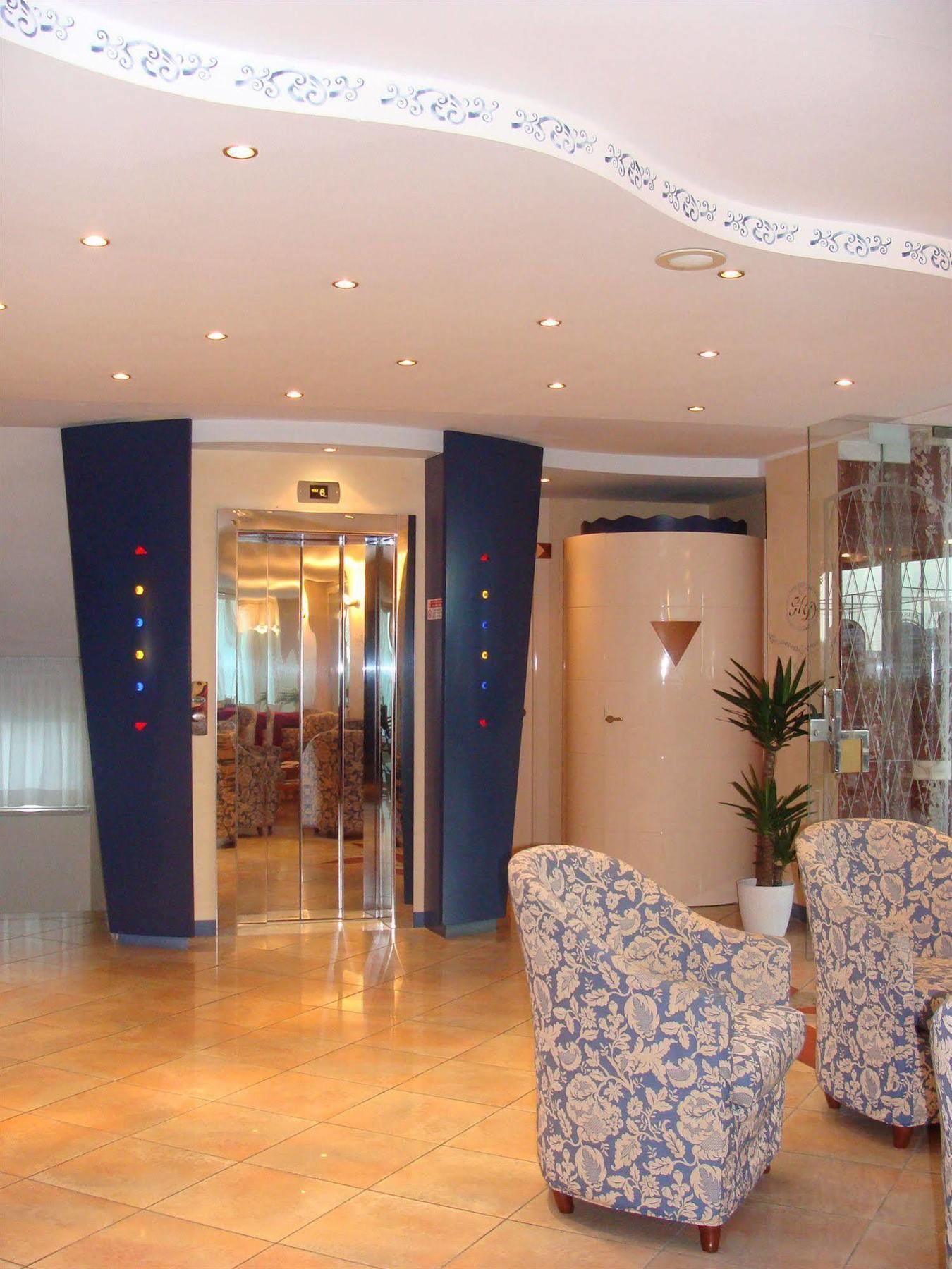 Hotel Daniel'S Fronte Mare Riccione Exterior photo